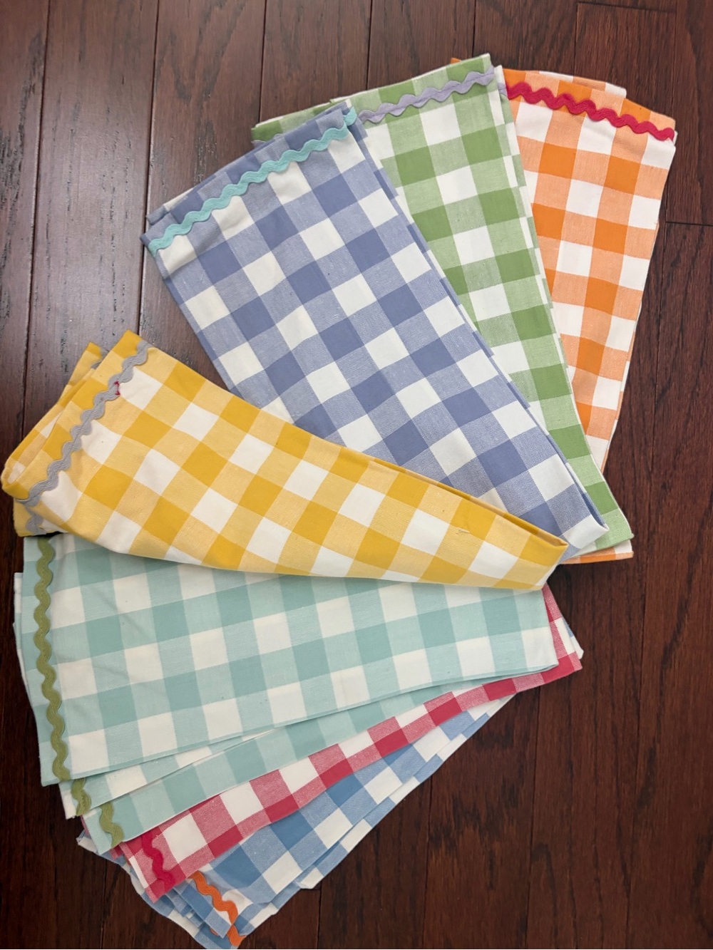 NEW Martha Stewart Everyday Gingham Ric Rack Trim Set of 7 Kitchen Dish Towels